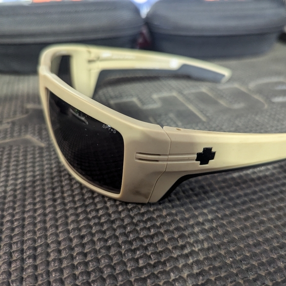 Spy + rebar sunglasses / safety glasses - Picture 2 of 6